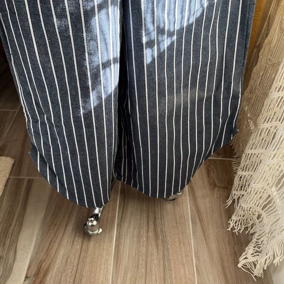 NWT Coco & Jasmine Strapless Denim Striped Jumpsuit Capris Size M - Picture 7 of 10